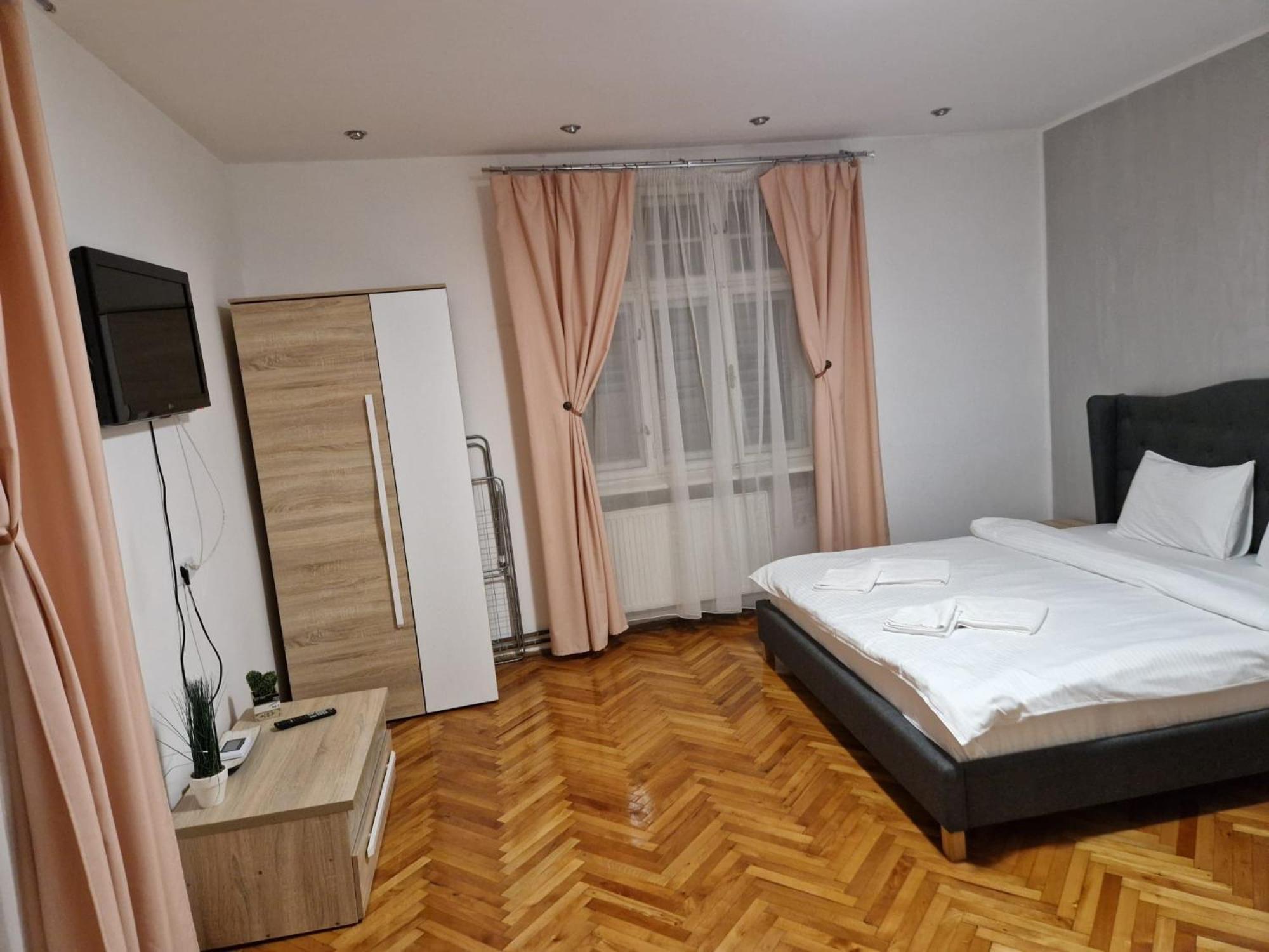 Crisan Residence - Vila Crisan Brassó Kültér fotó